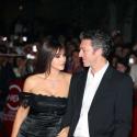 REPORTAGE PHOTOS : Monica Bellucci, sexy à souhait sur tapis rouge... avec son mari Vincent Cassel ! 
