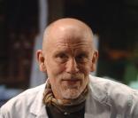 John Malkovich dirige Good Canari a Paris en Septembre 2007