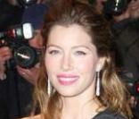 Jessica Biel, une beauté sur tapis rouge