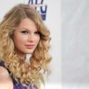 PHOTOS : Christina Aguilera et Taylor Swift annoncent les Grammy Awards : il faudrait leur créer une catégorie 'artiste la plus sexy de l'année' !