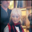PHOTOS : Christina Aguilera, c'est quoi ce look qui touche aussi ton mari et ton fils ? 