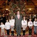 PHOTOS :  Le Prince de Monaco joue au Père Noël... mais sans Charlène !