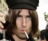 Liam Gallagher se met au service des musiciens en herbe