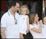 Letizia  et Felipe d'Espagne avec leurs poupées