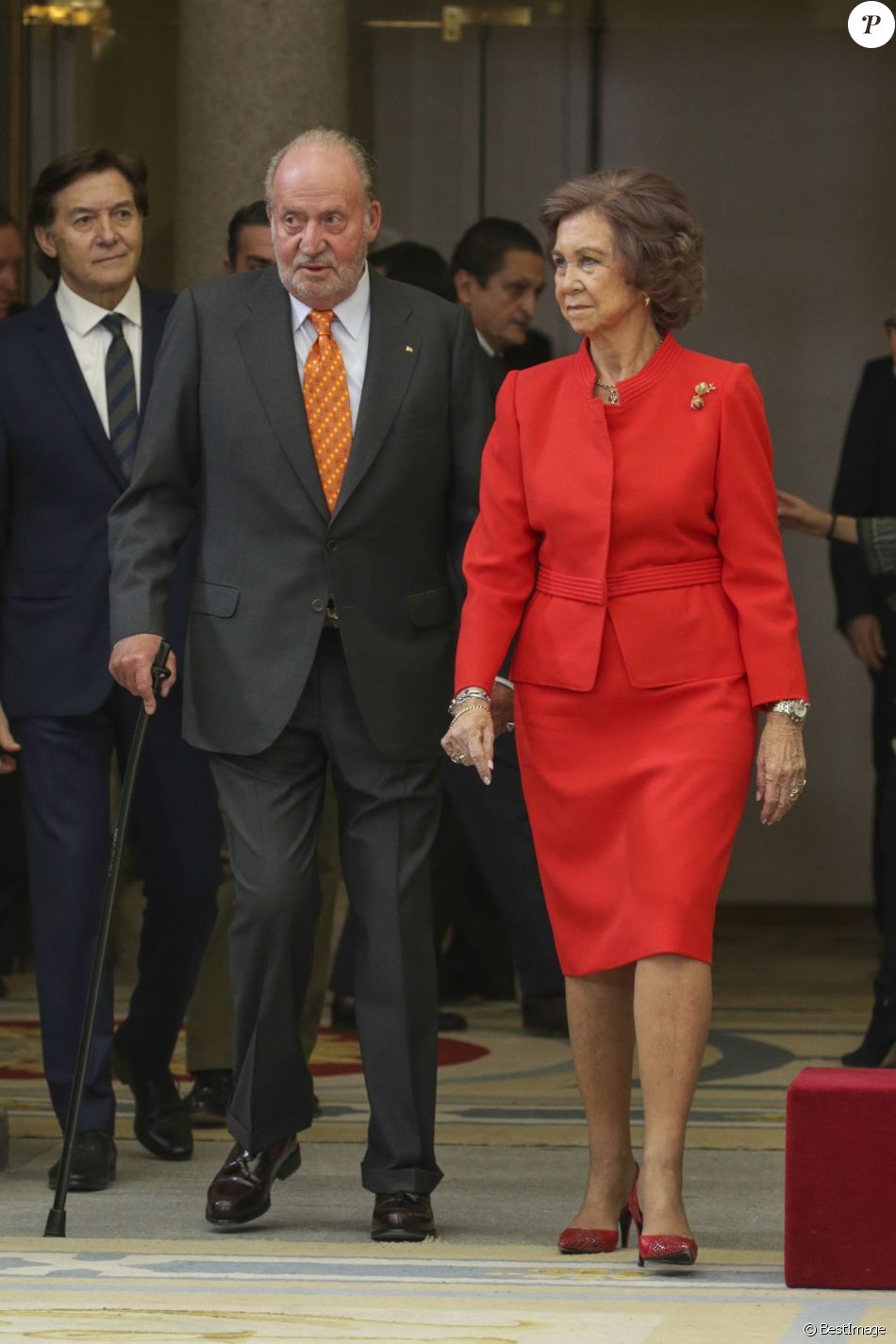 AGENDA DE SM. REYES FELIPE y LETIZIA  - Página 81 3001487-le-roi-juan-carlos-ier-et-la-reine-sofia-950x0-3