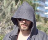 L'acteur Jared Leto emmitouflé... alors qu'il fait 25°C à Miami ! Quel frileux ! 