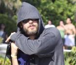 L'acteur Jared Leto emmitouflé... alors qu'il fait 25°C à Miami ! Quel frileux ! 