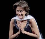 Corinne Touzet fait son cirque au Gala de la Presse, présenté par Bernard Montiel. 8/01/09