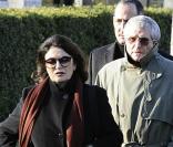 Anouk Aimée et Claude Lelouch aux obsèques de Claude Berri, au cimetière juif de Bagneux, le 15 janvier 2009.