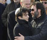 Anthony Delon soutient son ami Thomas Langmann aux obsèques de Claude Berri, au cimetière juif de Bagneux, le 15 janvier 2009.