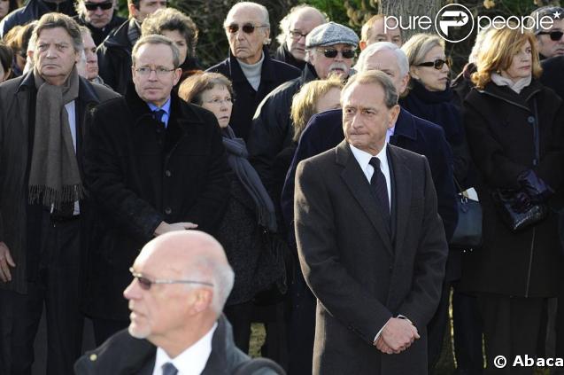Bertrand Delanoë et Renaud Donnedieu de Vabres aux obsèques de Claude Berri, au cimetière juif de Bagneux, le 15 janvier 2009.