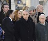 José Garcia et sa femme ISabelle Dovaal, Alain Terzian, Kad Mérad et Isabelle Nanty aux obsèques de Claude Berri, au cimetière juif de Bagneux, le 15 janvier 2009.