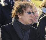 Alain Souchon aux obsèques de Claude Berri, au cimetière juif de Bagneux, le 15 janvier 2009.