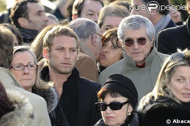 Claude Lelouch et Ora Ito aux obsèques de Claude Berri, au cimetière juif de Bagneux, le 15 janvier 2009.