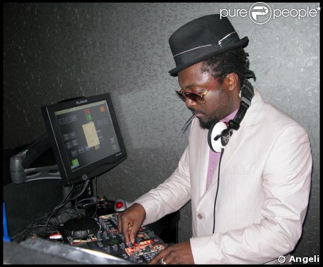 Will.I.Am au Josephine Lounge a passé de la bonne musique hier soir pour faire danser les people 