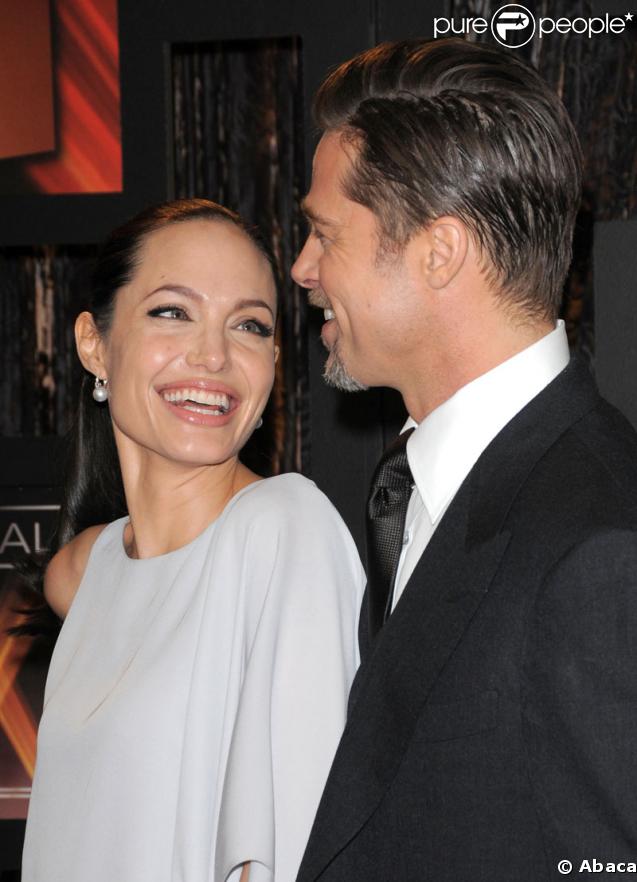 Brad Pitt et Angelina Jolie se sont mutuellement soutenus lors des Critics Choice Awards (du 8 janvier 2009). Ils n'ont rien remporté, mais ont illuminé le tapis rouge ! 