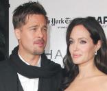 Diablement glamour, Brad Pitt a accompagné Angelina à la Première new-yorkaise de Changeling, dont Angie est à l'affiche (octobre 2008) 