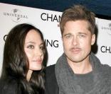 Couple toujours accordé, Brad a suivi sa chérie pour la Première à Londres de  Changeling  (film d'Angie) novembre 2008. 