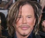 Mickey Rourke va remonter sur le ring, et ce n'est pas une blague !