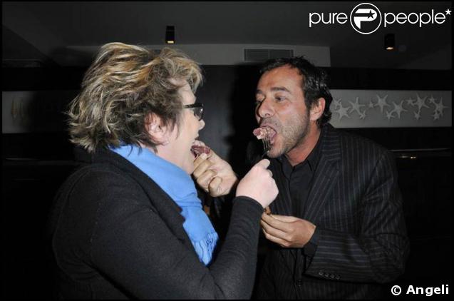 Françoise Laborde et Bernard Montiel à la présentation de la pièce  Madame Butterlight  au théâtre de la Gaîté Montparnasse. 28/01/09