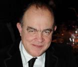 Christian Lacroix, élégant et mystérieux avec son joli sourire en coin...  