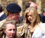 Le Lieutenant Wales, plus connu sous le nom du Prince Harry semble très proche de sa Chelsy chérie !<br />