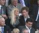 25 avril 2007 : Harry et sa Chelsy regardent la demi finale du UEFA Champion's league à Liverpool. Le prince semble plus concentré sur sa belle que sur le match !