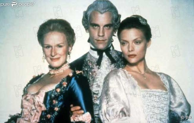 Pris à son propre piège des  Liaisons dangereuses  qu'il s'est amusé à réaliser avec la perfide Glenn Close, John Malkovich meurt d'amour et entraîne dans sa chute sa bien-aimée, Michelle Pfeiffer.