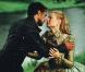  Shakespeare  est  in love  mais ne pourra faire durer son couple avec Viola, victime d"un mariage forcé. Il trouve une alternative pour immortaliser son amour : en faire l"héroïne de l"une de ses pièces.