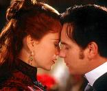 La tuberculose aura raison du couple formé par Satine et Christian, mais ils auront vécu la plus pop et rock'n'roll des histoires d'amour au  Moulin Rouge ! 