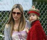 Mira Sorvino en compagnie de sa fille Angel et de son fils Johnny 