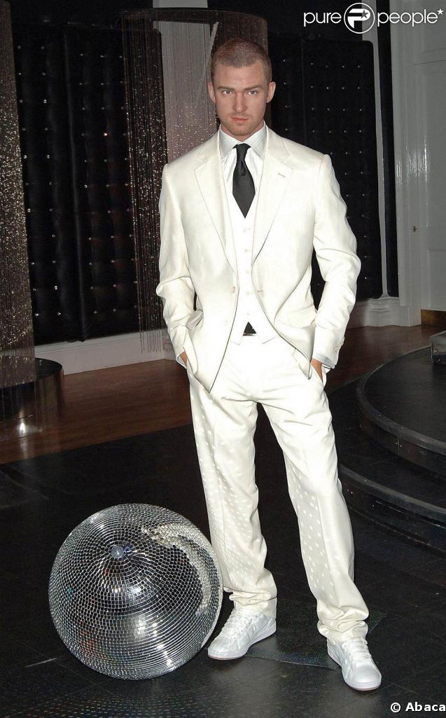 Dans le musée de cire de Madame Tussaud à Londres, sa statue ressemble à David Beckham... 