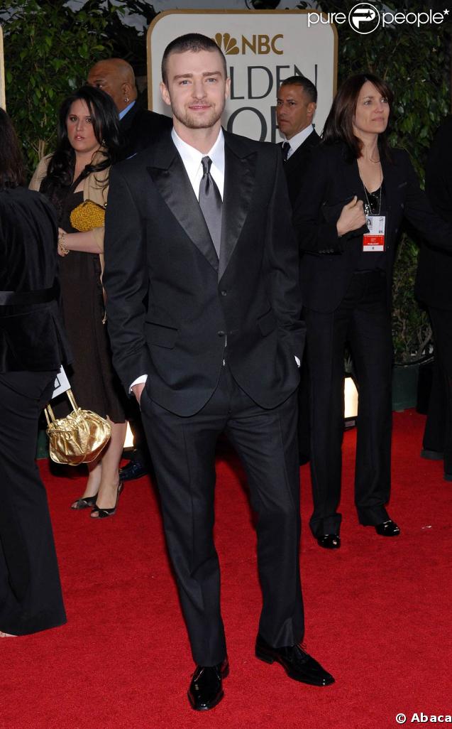 Pour les Golden Globes en 2007, il joue la carte tranquille du costume noir mais celui-ci respire l'élégance ! 
