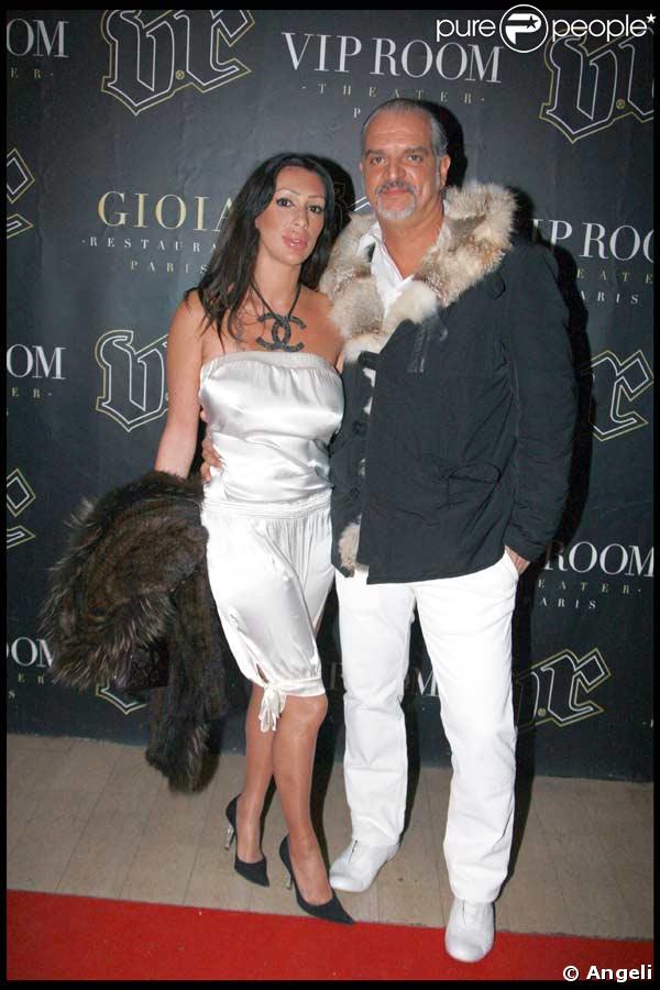 Santi et sa compagne au V.I.P Room pour l'anniversaire de Valéry Zeitoun