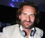Frédéric Beigbeder au V.I.P Room pour l'anniversaire de Valéry Zeitoun