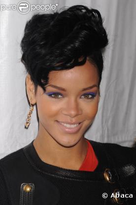 Rihanna très mignonne avec sa coupe choucroutée !