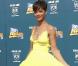 Rihanna en "Belle au bois dormant"... sauf que sur le tapis rouge, elle est bien éveillée notre Riri adorée ! 