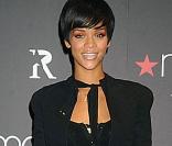 Rihanna, adorable en noir et en transparence ! 