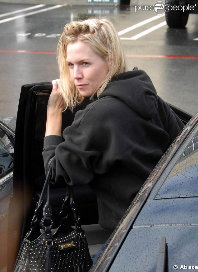 Jennie Garth, sans make up, sur le plateau de 90210 ! 06/02/09