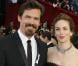 Terriblement classes, Josh Brolin et Diane Lane ont posé avec sobriété pour les photographes accrédités des Oscars. 