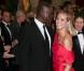 Une robe très fendue pour Heidi Klum qui a fait tourner les têtes des photographes... et de son mari ! Seal a de quoi être fier de femme ! 