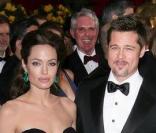 Le couple le plus en vu d'Hollywood était sobre mais élégant pour les Oscars 2009. Sourire de playboy pour Brad, Angie semblait, elle, de marbre... pourquoi donc ? 