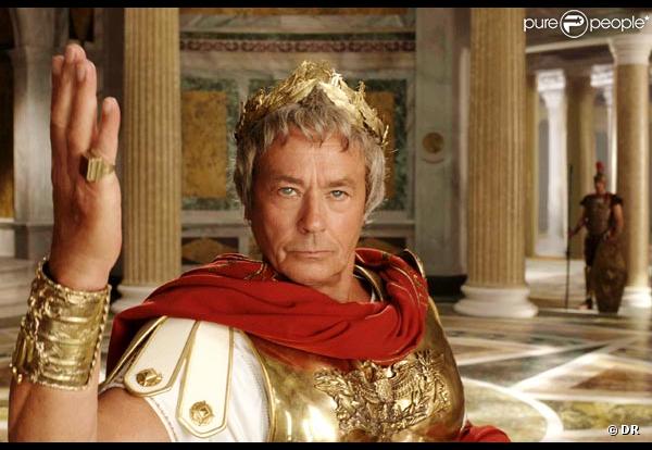 Alain Delon dans Astérix aux Jeux Olympiques 