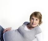 Caroline Veyt pose enceinte
