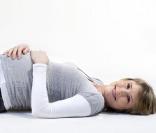 Caroline Veyt pose enceinte