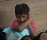 De retour à Mumbai, Azharuddin Ismael Mohammed qui joue Salim enfant dans Slumdog Millionnaire est giflé par son père - 27 février 2009