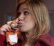 Kelly Clarkson a accordé une interview exclusive à Goom Radio. Pour le plus grand plaisir du staff, des auditeurs et de... deux de ses fans français, gagnants d"un concours qui leur a permis de rencontrer leur idole !