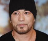 Pascal Obispo a récolté à peu près 66 000 Euros pour les ostréiculteurs et les sylviculteurs de l'ouest de la France, grâce à un concert
