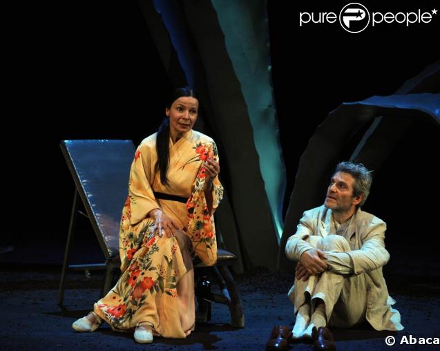 Tchéky Karyo et Ianis Guerrero dans la pièce 