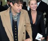 Kate Moss plus amoureuse que jamais au défilé Chanel, le 10 mars au Grand Palais